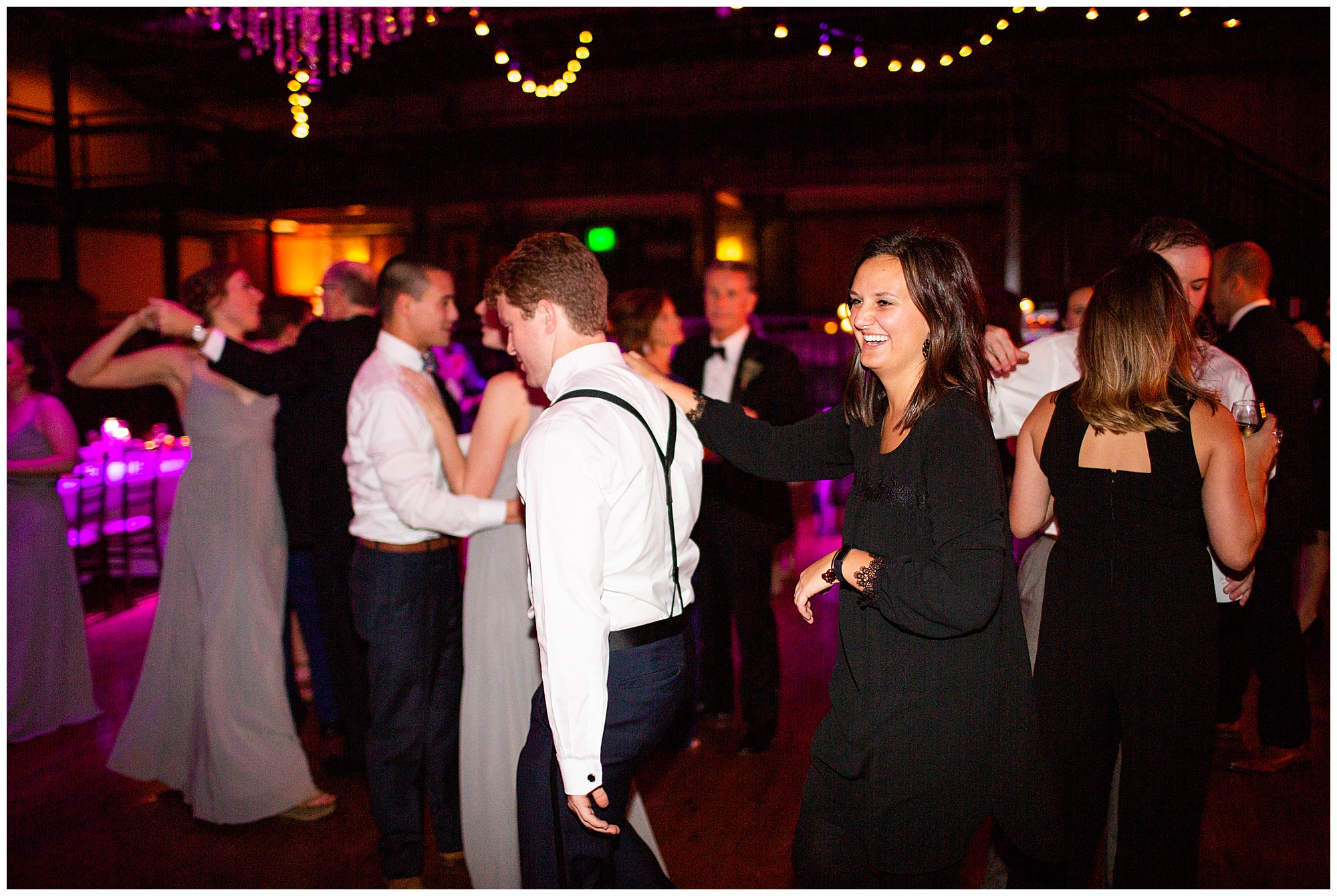 Have you seen a groom's pants split during a reception? Find out more behind the scenes of 2019 weddings and sessions with Eleanor Stenner Photography!