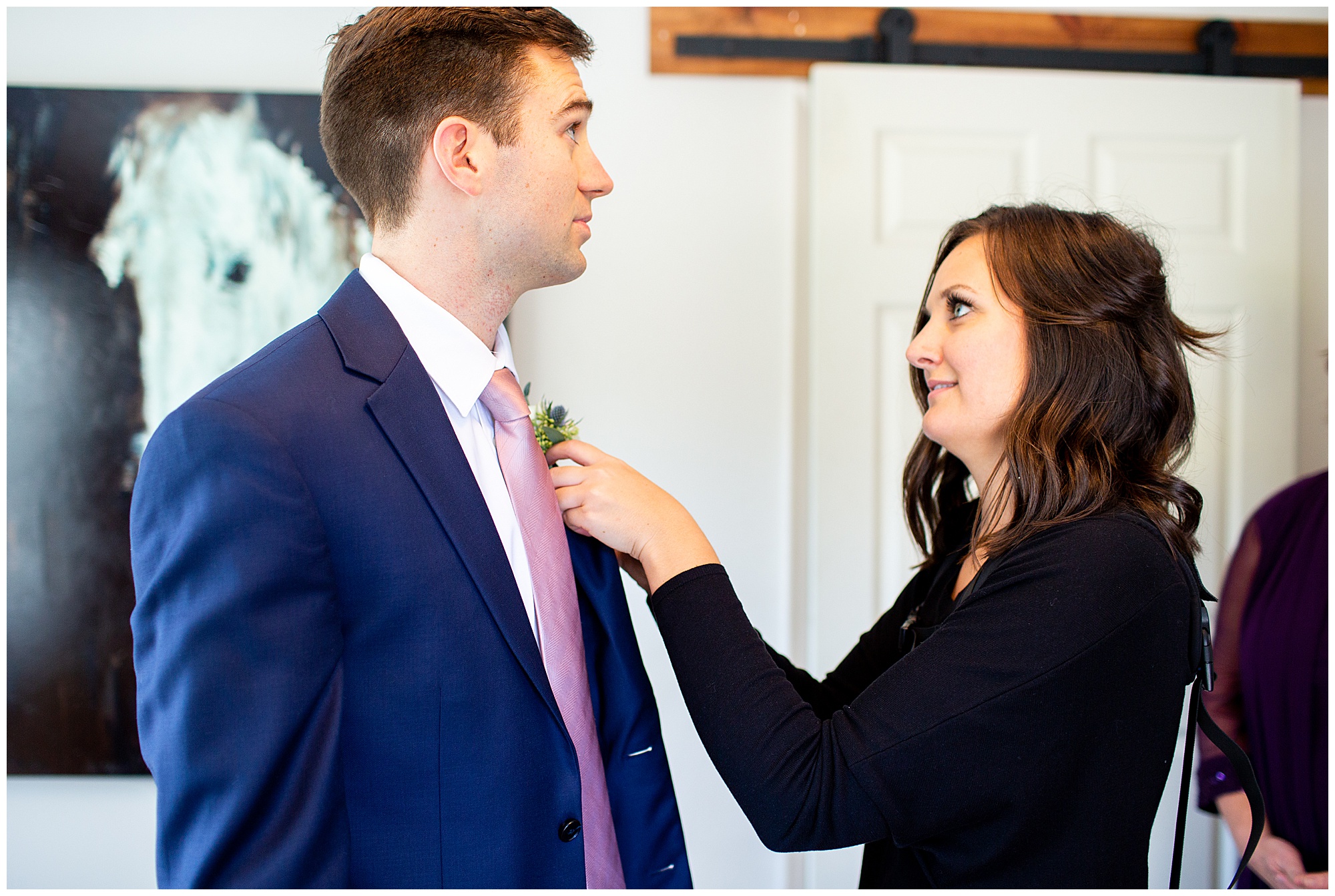 Have you seen a groom's pants split during a reception? Find out more behind the scenes of 2019 weddings and sessions with Eleanor Stenner Photography!