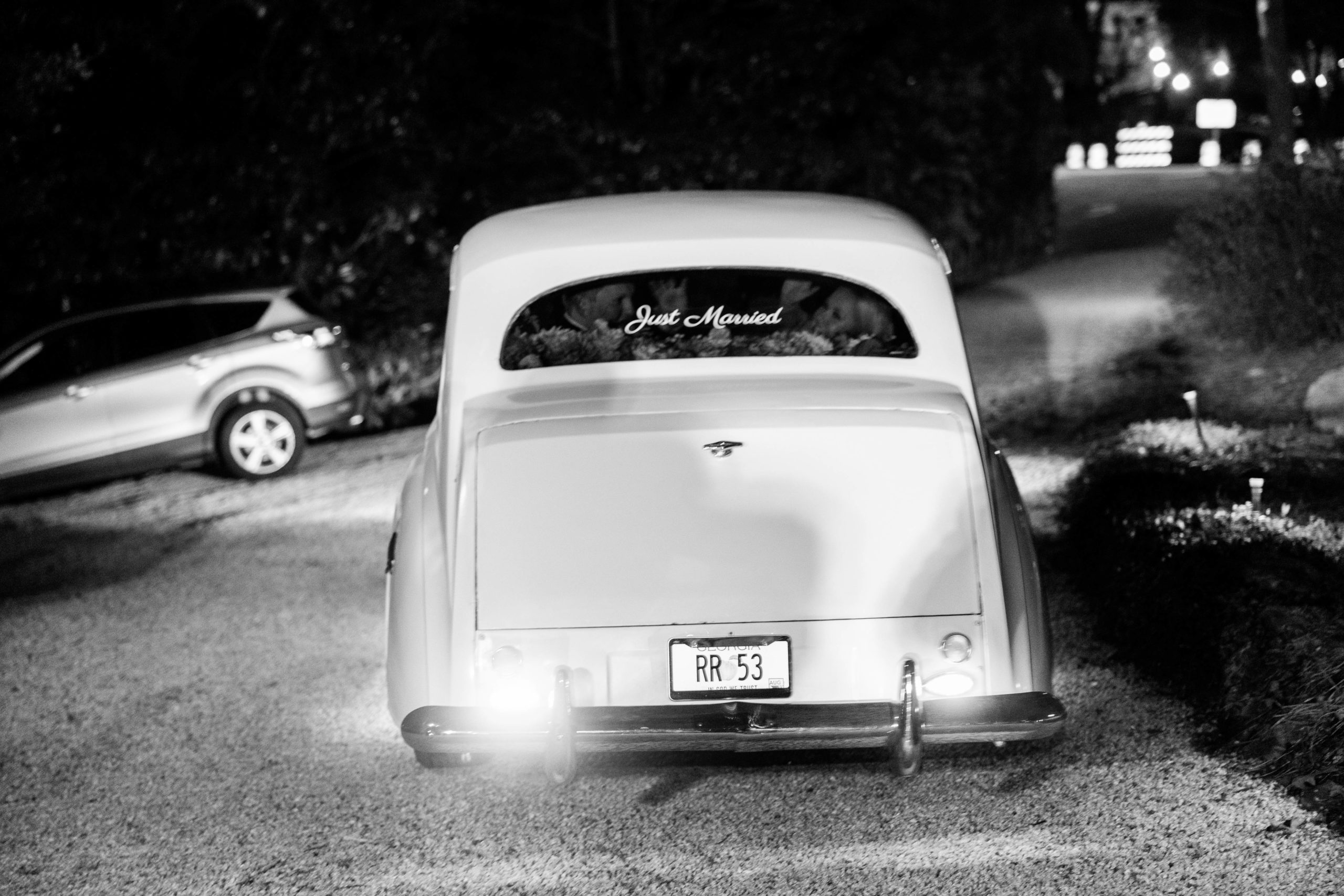 Eleanor Stenner Photography - a Birmingham, Alabama Wedding Photographer - photographed the Leake wedding at Primrose Cottage in Roswell, Georgia