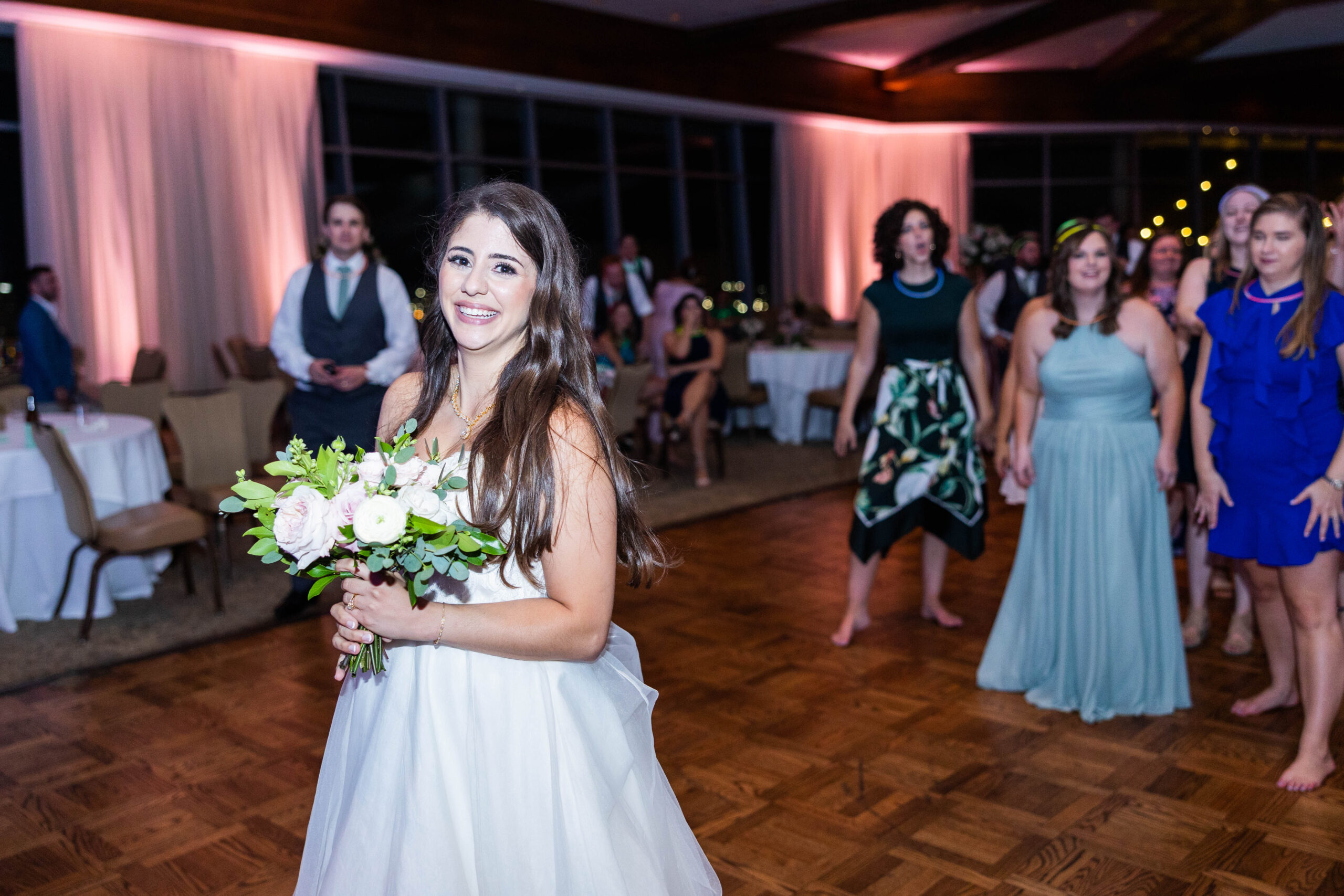 Eleanor Stenner Photography - a wedding photographer in Birmingham, AL - shares details you can't forget when planning your wedding! 